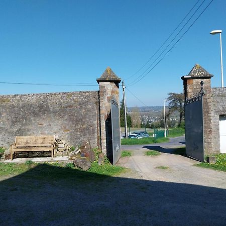 Maison Face Au Mont Avec Exterieur Avranches Bagian luar foto